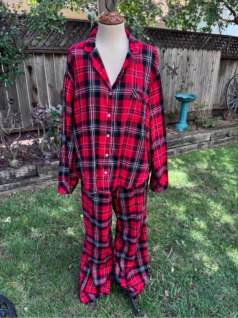 Victoria's Secret Red Plaid Pajama 2 piece Set Women's XL Cotton Long Sleeve